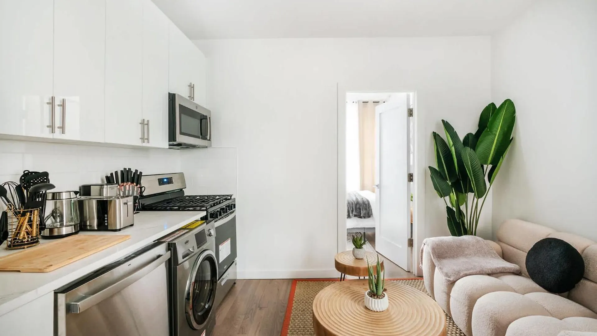 1290-10 New Renovated 2 Bedrooms In Ues New York Apartment